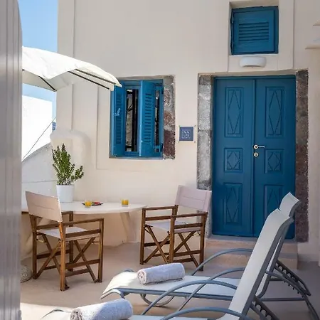 Nalas Suites Emporio  Exterior photo