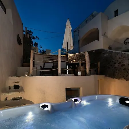 Nalas Suites Emporio  Exterior photo